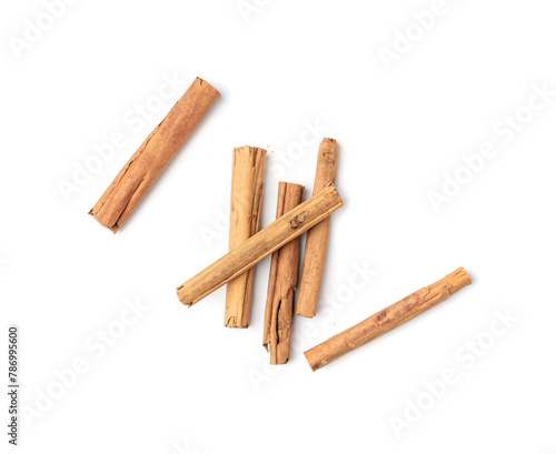 Ceylon Cinnamon Isolated, Cinnamomum Verum Bark, Zeylanicum, Real Original Cinnamon Sticks © ange1011
