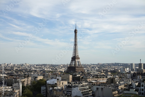Vue sur la Tour Eiffel depuis la terrasse de l'arc de Triomphe