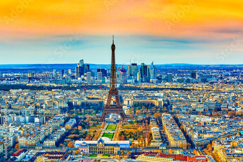 Fototapeta Naklejka Na Ścianę i Meble -  View from the Montparnasse tower on Paris in early spring.