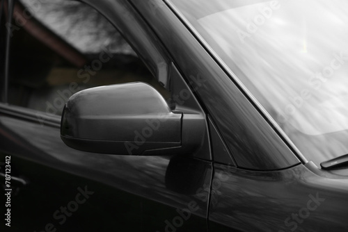 side mirror in car, black side mirror