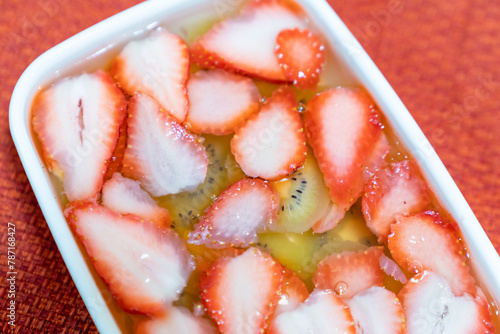 おいしそうな手作りゼリーの写真。