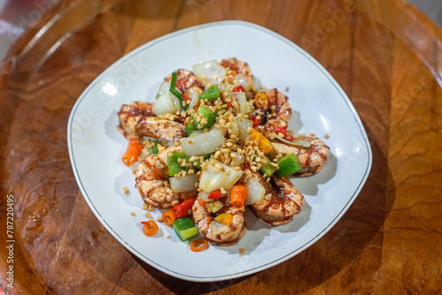 Shrimp with vegetables dish