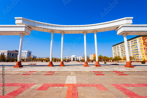 Arch at Independence square in Nukus photo