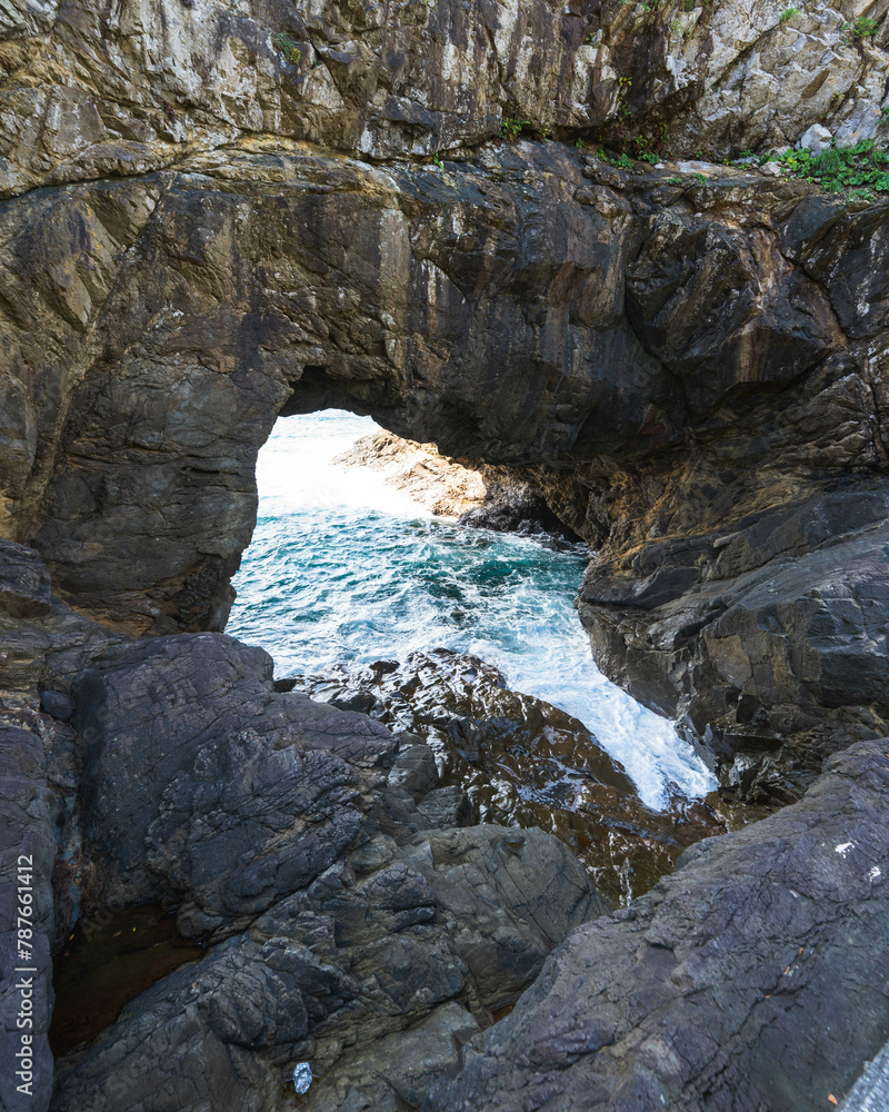 Obraz premium 海と洞窟