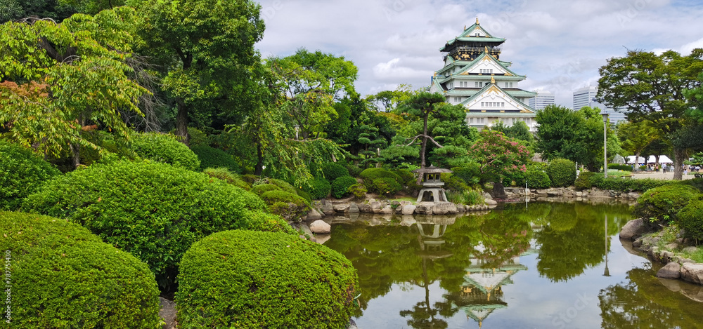 Obraz premium castle in the park