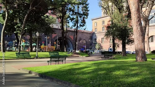 Napoli - Scorcio di Palazzo Reale dai Giardini del Molosiglio photo