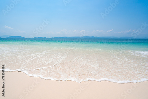 Beautiful sandy beach and sea water and waves in southern Thailand, Asia © Photo Gallery