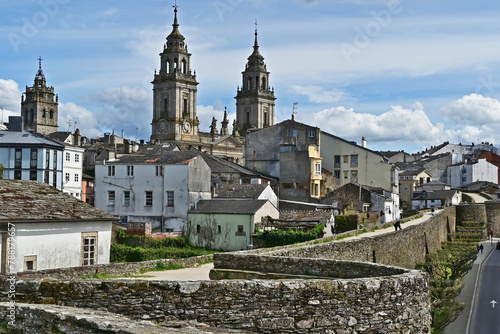 Lugo, Galizia, la cattedrale ed il centro storico dal cammino di ronda delle mura romane - Spagna photo
