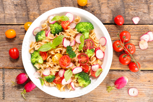 pasta salad with vegetable