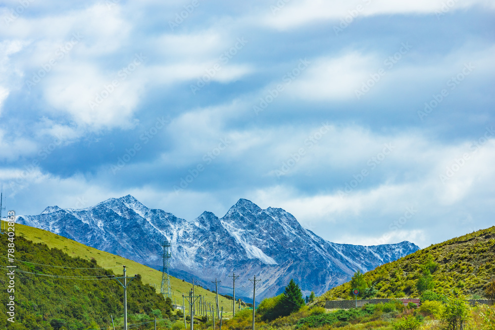 Fototapeta premium Garze Tibetan Autonomous Prefecture-Yala Snow Mountain