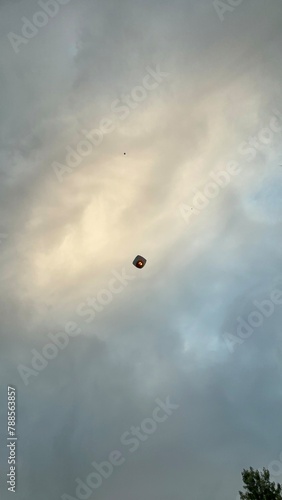 Wallpaper Mural Sky Lantern in the sky Torontodigital.ca