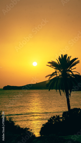 Sunset sur la mer en Grèce