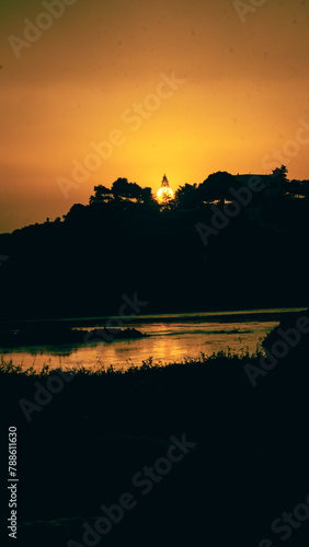 Sunset sur la mer en Grèce