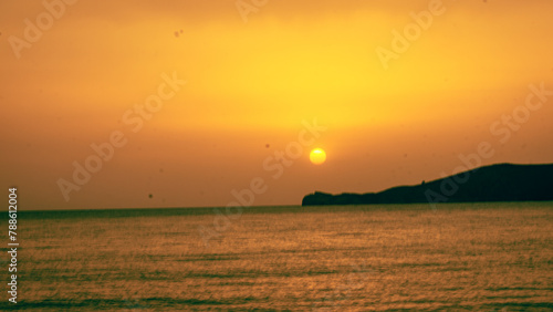 Sunset sur la mer en Grèce