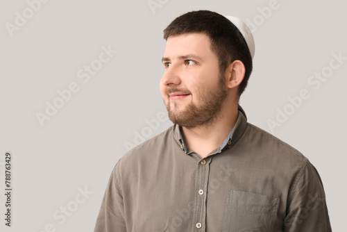 Young Jewish man in hat on ...