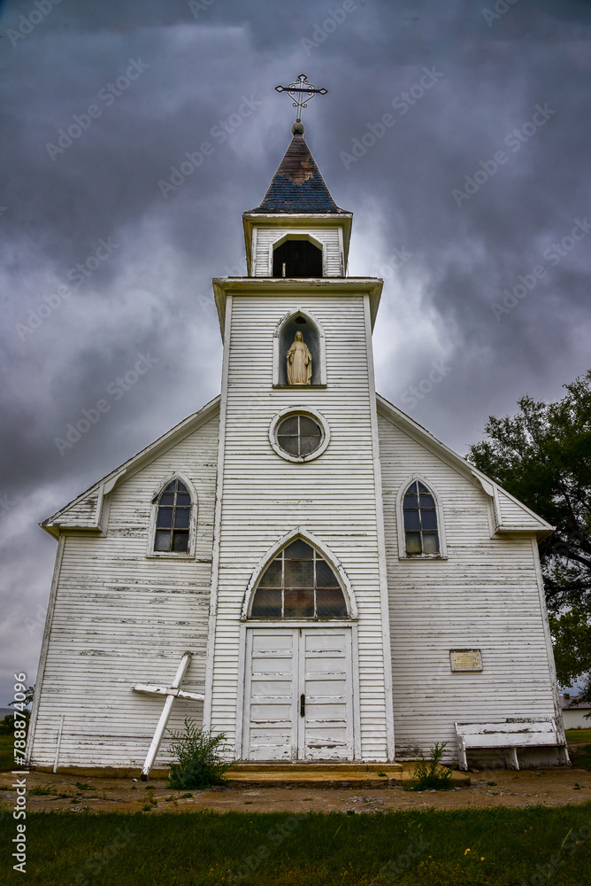 Fototapeta premium old church in the countryside