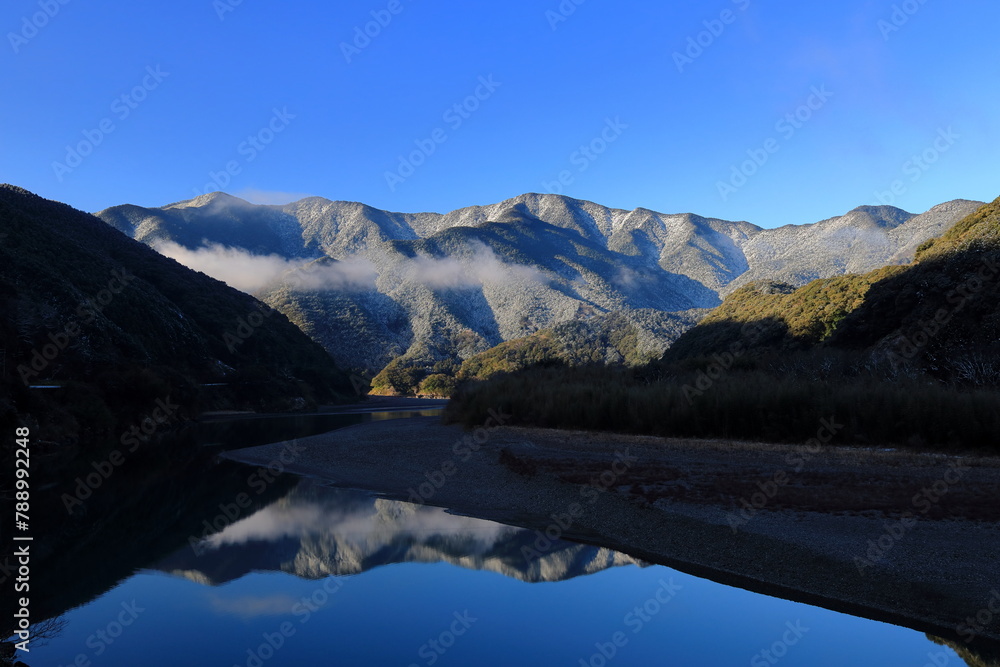 四国、清流四万十川の冬景 四国、清流四万十川の冬景