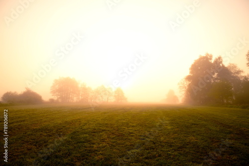 Friesischer Nebel - von strahlenden Sommermorgen bis zu milchigen Wintertagen - Frieslands sanfte Seite 5 photo