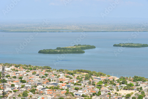 Islotes en Cartagena de Indias, Colombia, vista desde el cerro de la Popa.