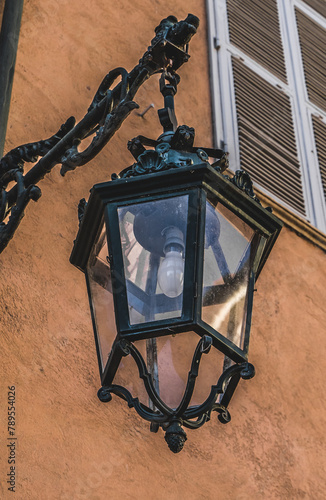 Obraz na płótnie Old lamppost in the downtown of Turin w salonie