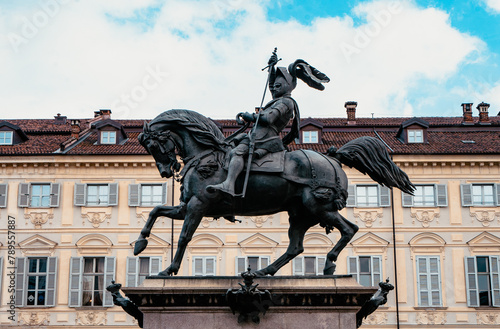 Obraz na płótnie Famous statue in downtown Turin with blue sky w salonie