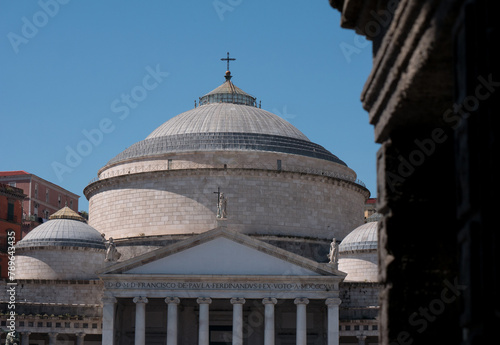 Campania,  Napoli, Basilica reale pontificia di San Francesco di Paola, colonne, architettura neoclassica, a colori photo
