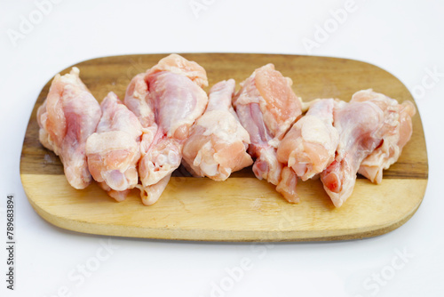 Fresh raw chicken wings (wingstick)