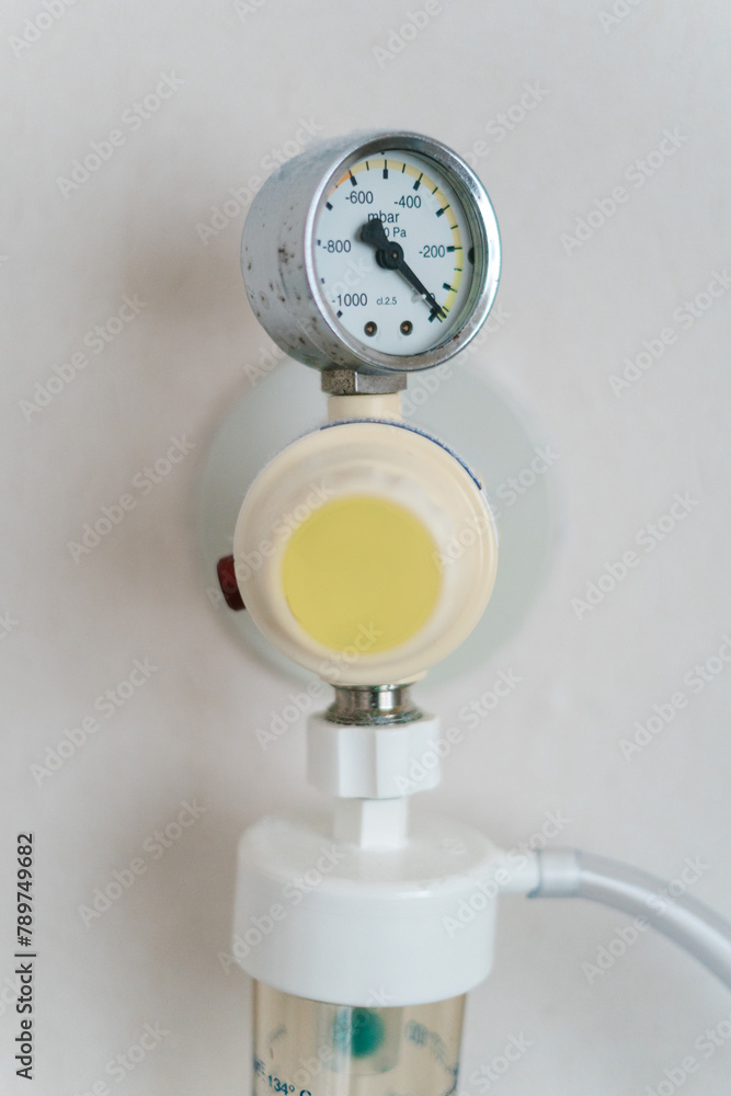 Modern vacuum regulator with pressure gauge Modern vacuum regulator with pressure gauge