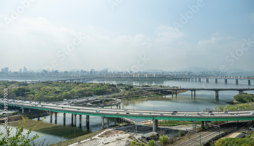 대한민국 서울, 고층빌딩, 한강, 교통체증, 도시풍경