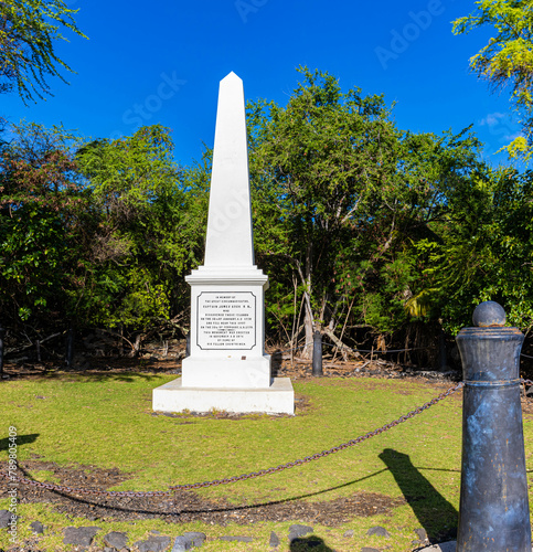 The Historic Captain James Cook Monument on The Shore of Kealakekua Bay, The Captain Cook Monument Trail, Captain Cook, Hawaii Island, Hawaii, USA