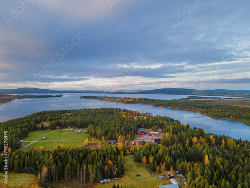 Obraz na płótnie Lappland - Natur - Drohne w salonie