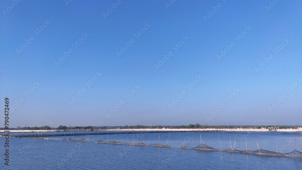 Malabon dike on a hot April summer morning