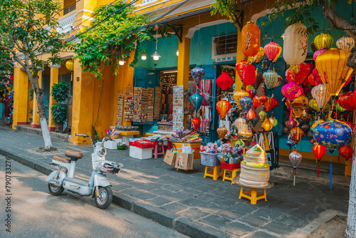 Cuadro en lienzo Hoi An ancient town,Hoi an city in Vietnam.