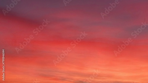 Sunset turns the sky orange © Harry