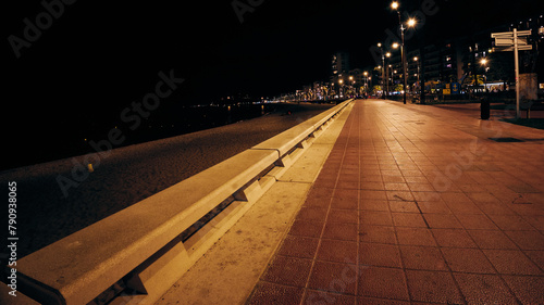 Fotografie The Mediterranean embankment of the night city