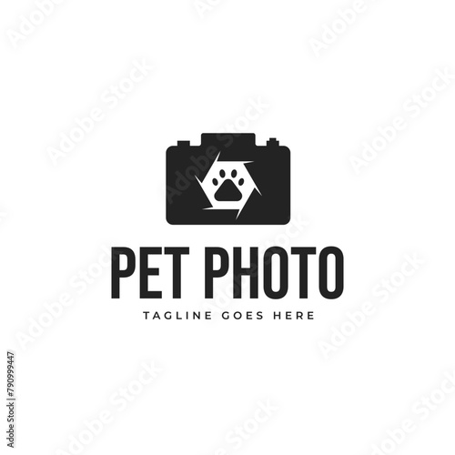 Paw and camera logo design for pet photo illustration idea