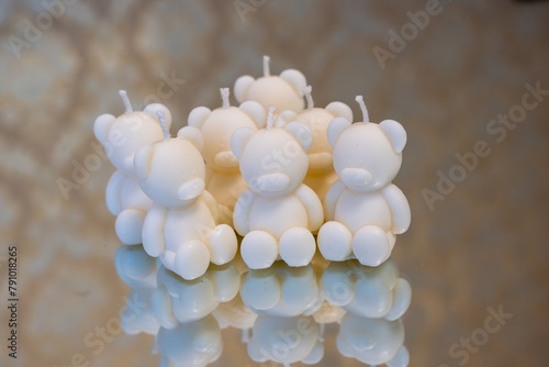 Bunch of teddy bear shape white soy wax candles