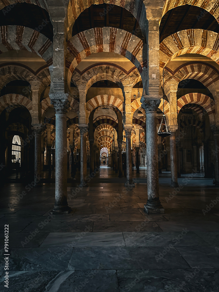 Explorando la belleza de Málaga: Una colección cautivadora de imágenes listas para inspirar y motivar a viajar.