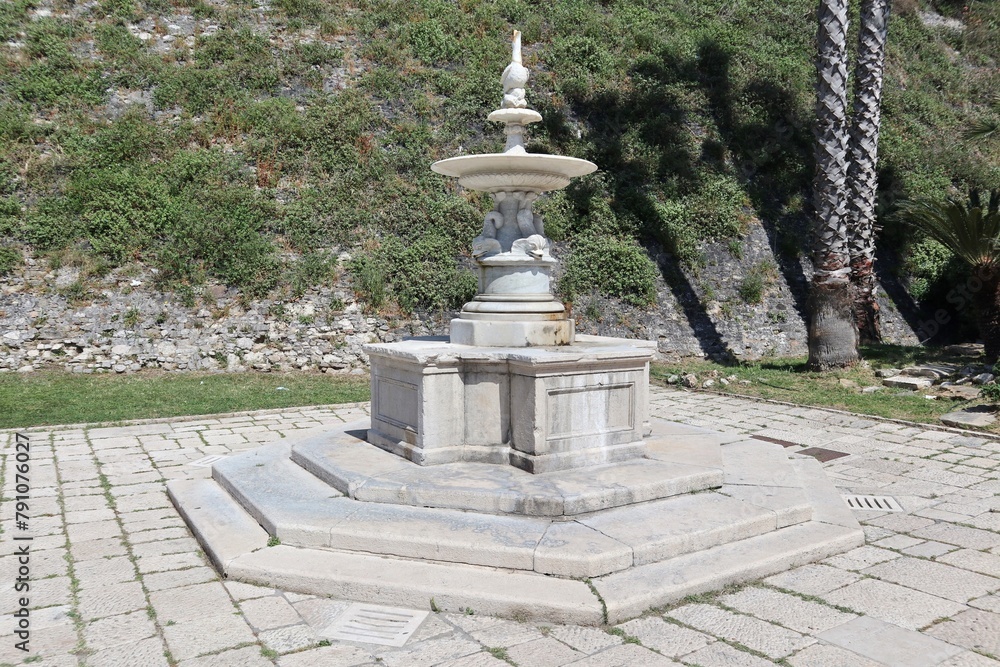 Termoli - Fontana dell'Oca in Via Roma