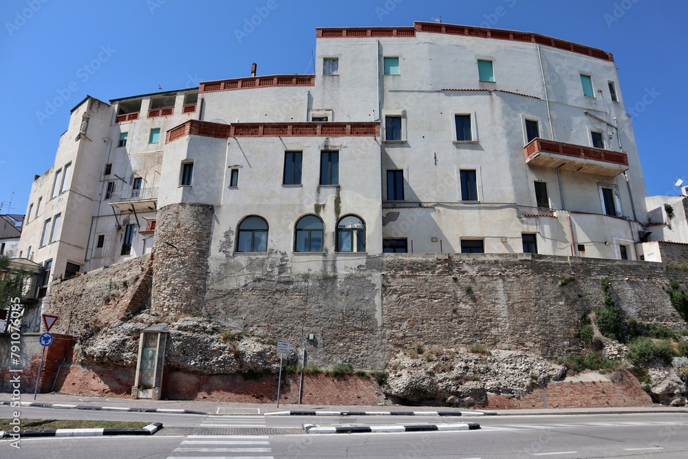 Termoli - Istituto ottocentesco di Gesu e Maria sede della Caritas