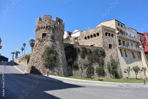 Obraz na płótnie Termoli - Torre Belvedere da Via del Porto w salonie