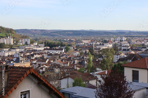 Vue d'ensemble de la ville, ville de Aurillac, département du Cantal, France photo