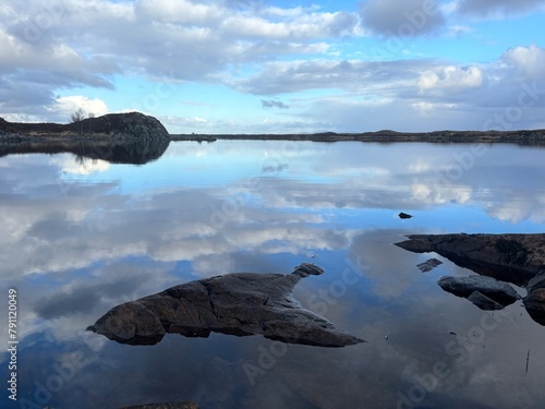 Canvas Print Storvatnet on the island of Smoela, Norway.