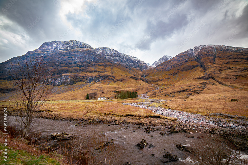 Obraz premium Paisaje de Glencoe en Escocia en las Highlands.