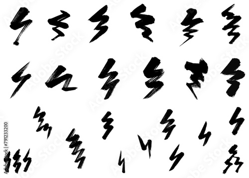 筆で描いた雷、稲妻の素材イラストセット