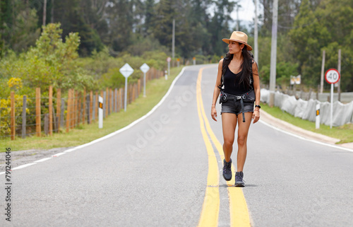 Young  Backpacker  woman on the road © Fernando