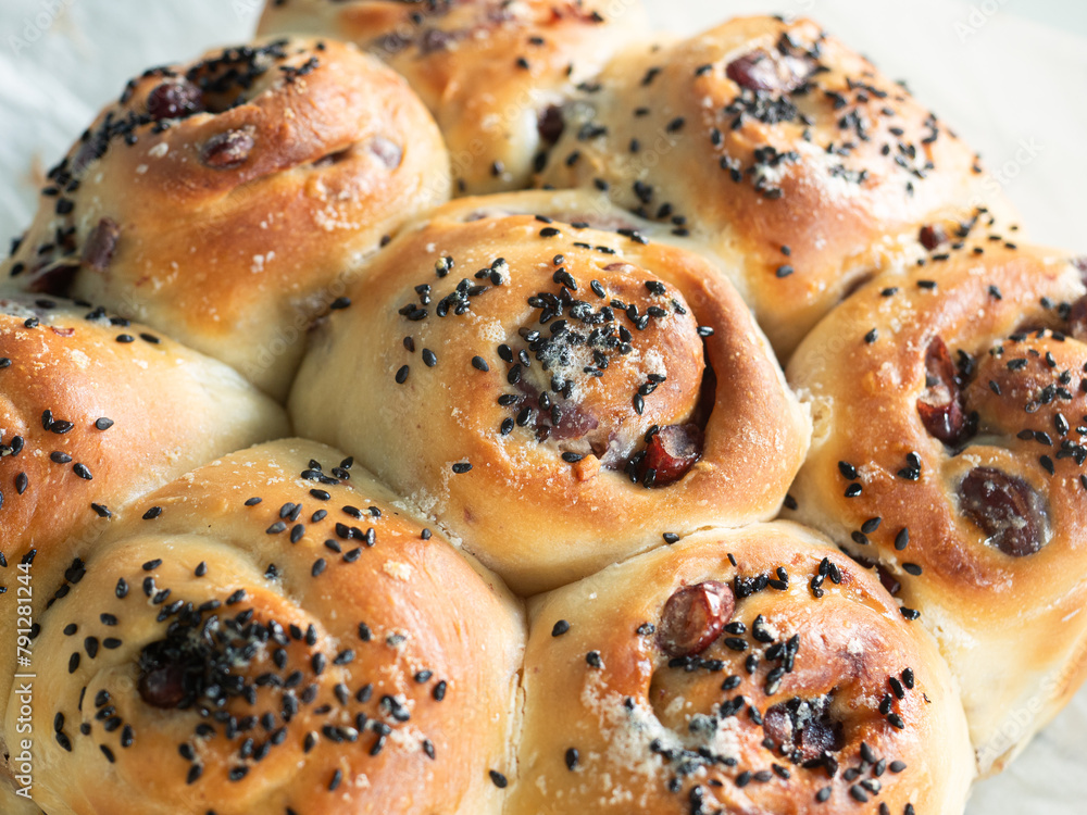 pull apart bread with black sesame and red bean filling pull apart bread with black sesame and red bean filling