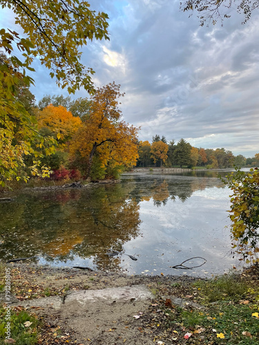 Herrick Lake in Wheaton, Illinois photo