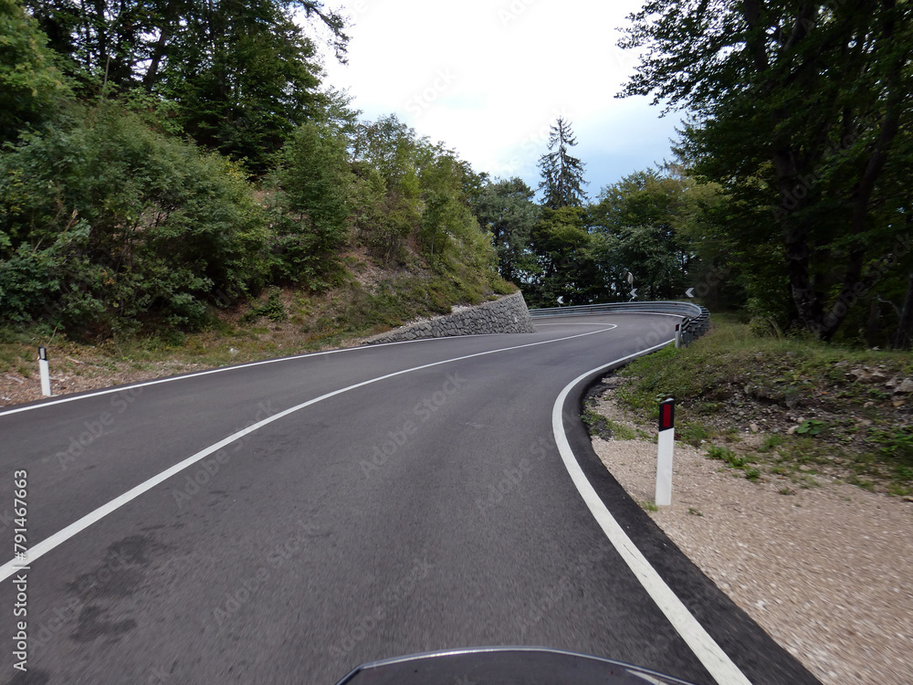 Naklejka premium Mendelpass