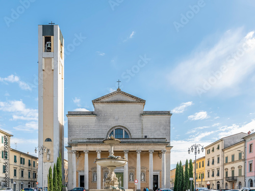 Fountain and Cathedral of Saints Jacopo and Philip, Pontedera, Pisa, Italy photo